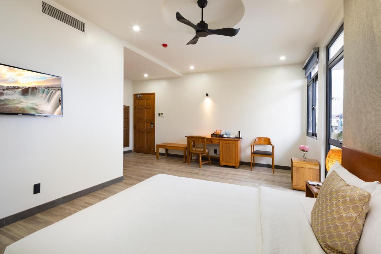 Lara Hotel Long Xuyên Екстериор снимка