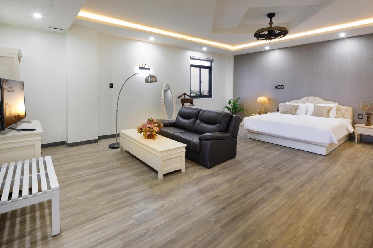 Lara Hotel Long Xuyên Екстериор снимка