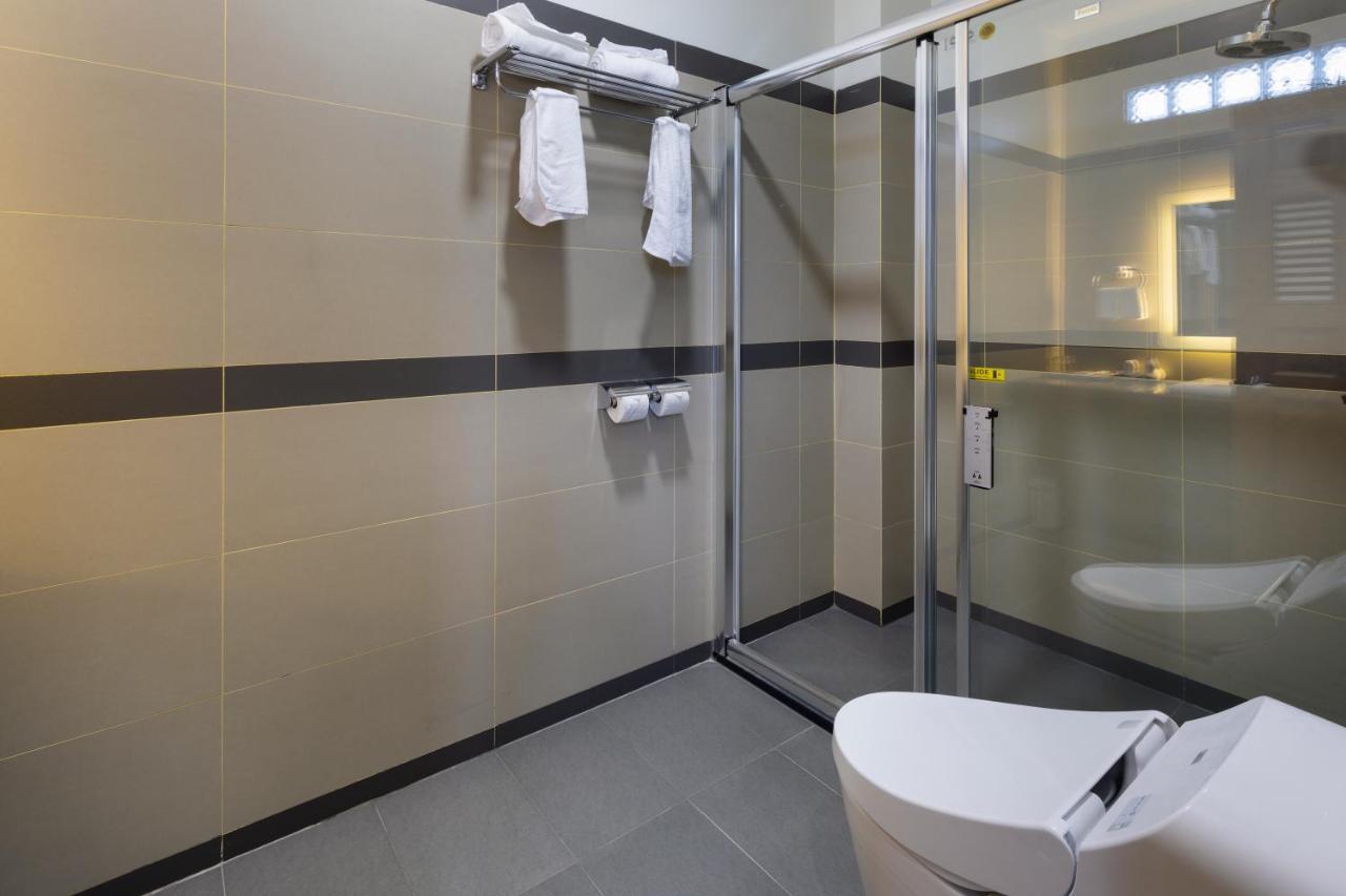Lara Hotel Long Xuyên Екстериор снимка