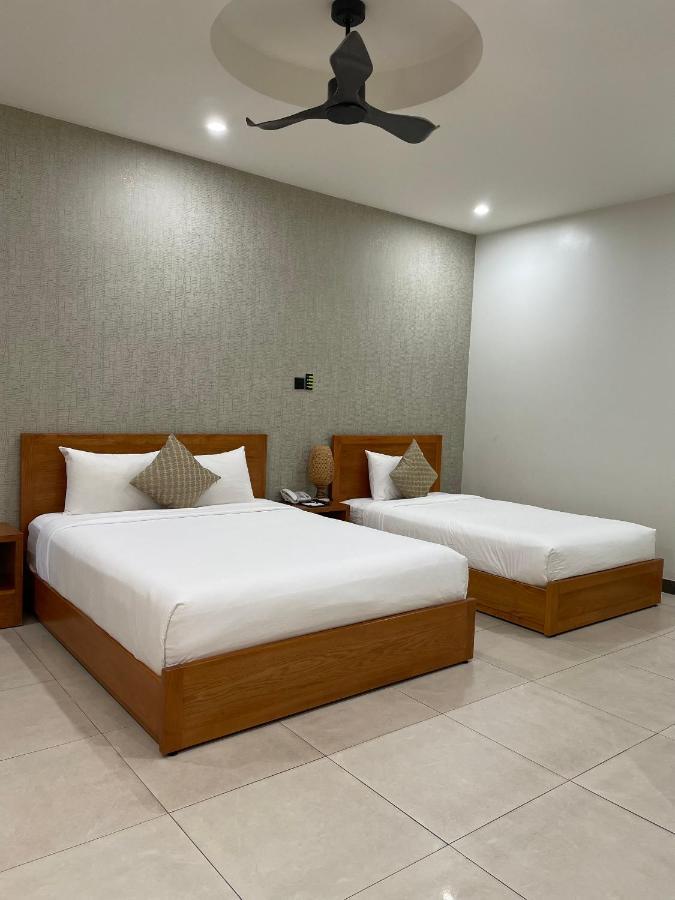 Lara Hotel Long Xuyên Екстериор снимка