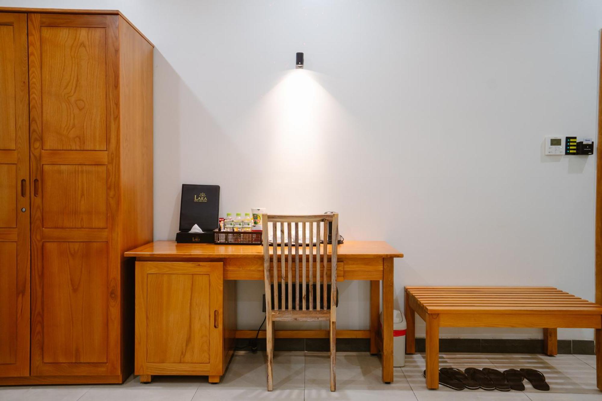 Lara Hotel Long Xuyên Екстериор снимка